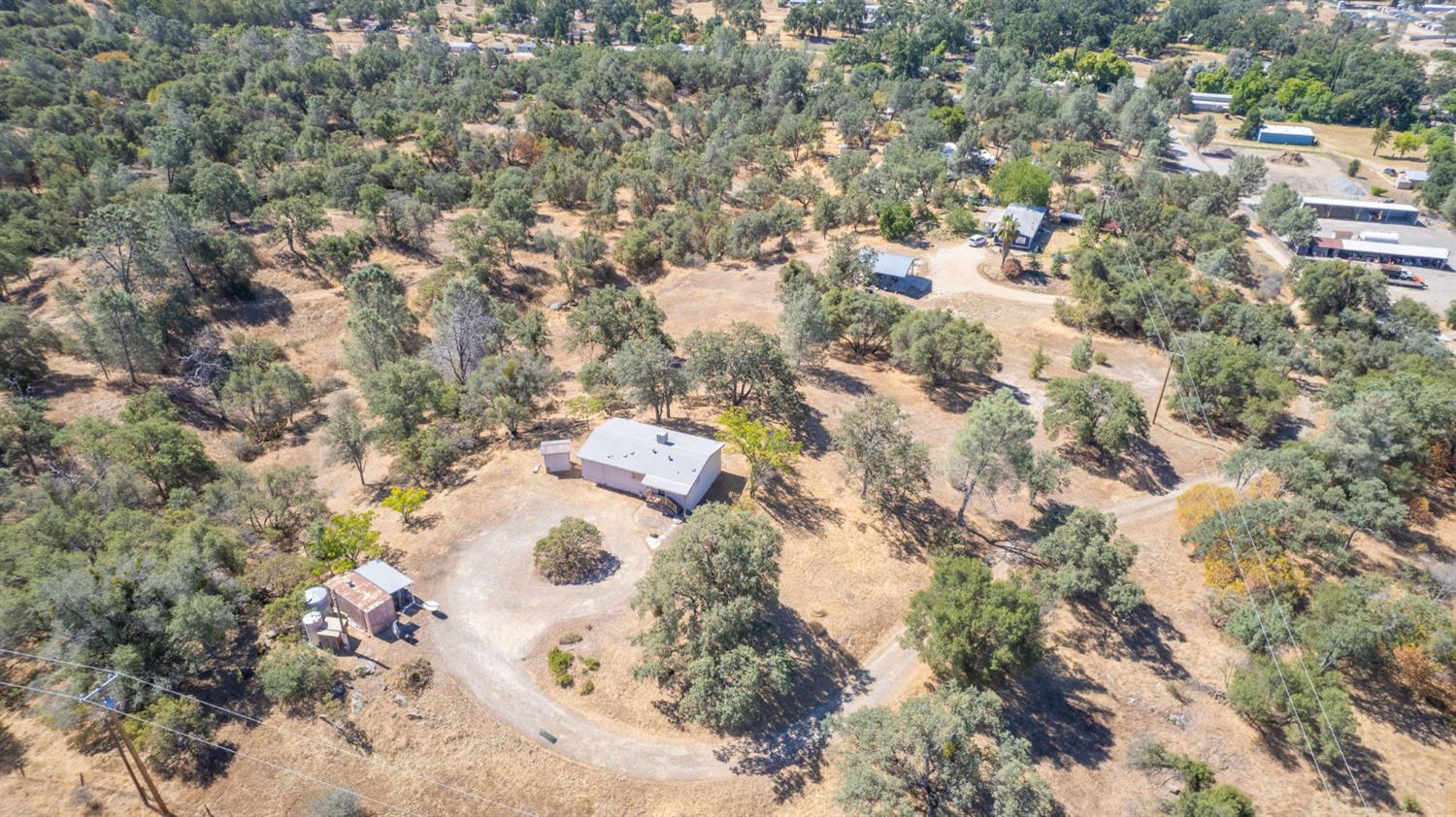 33298 Wahoo Ln, Auberry, CA 93602