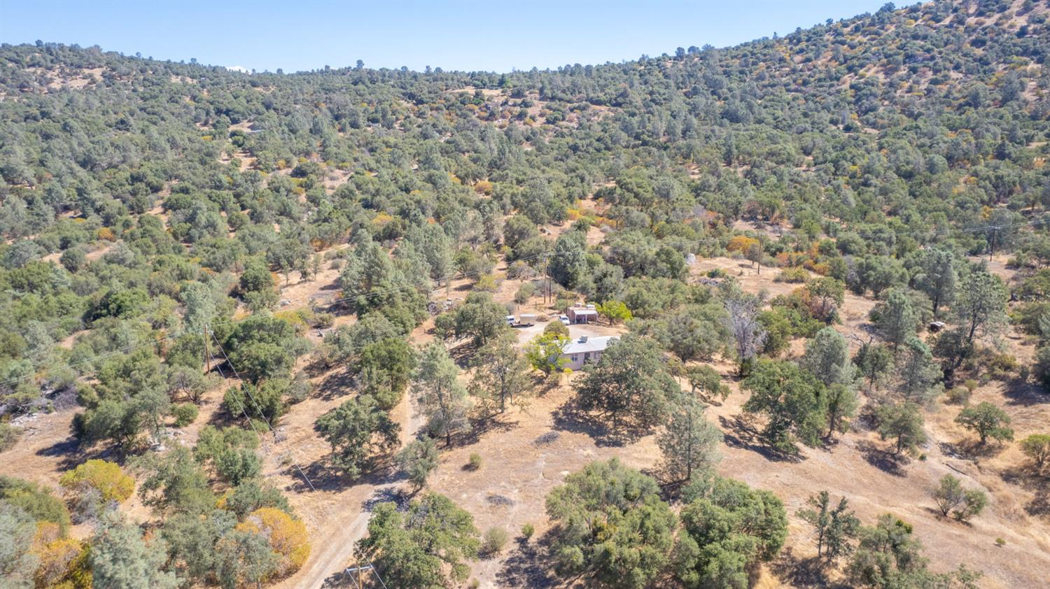 33298 Wahoo Ln, Auberry, CA 93602