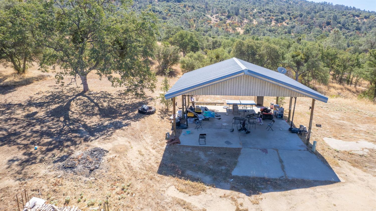 33298 Wahoo Ln, Auberry, CA 93602