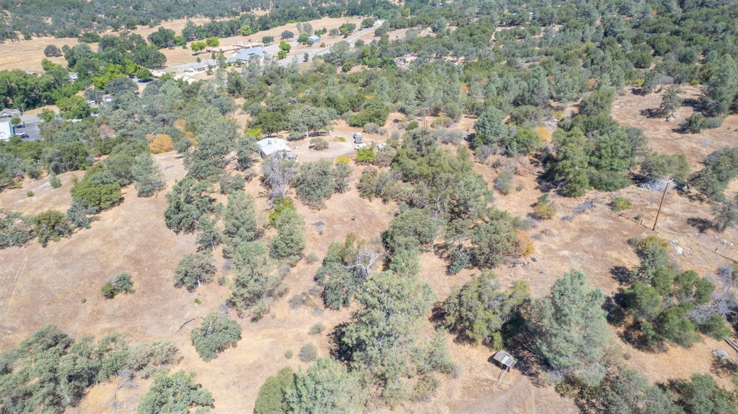 33298 Wahoo Ln, Auberry, CA 93602