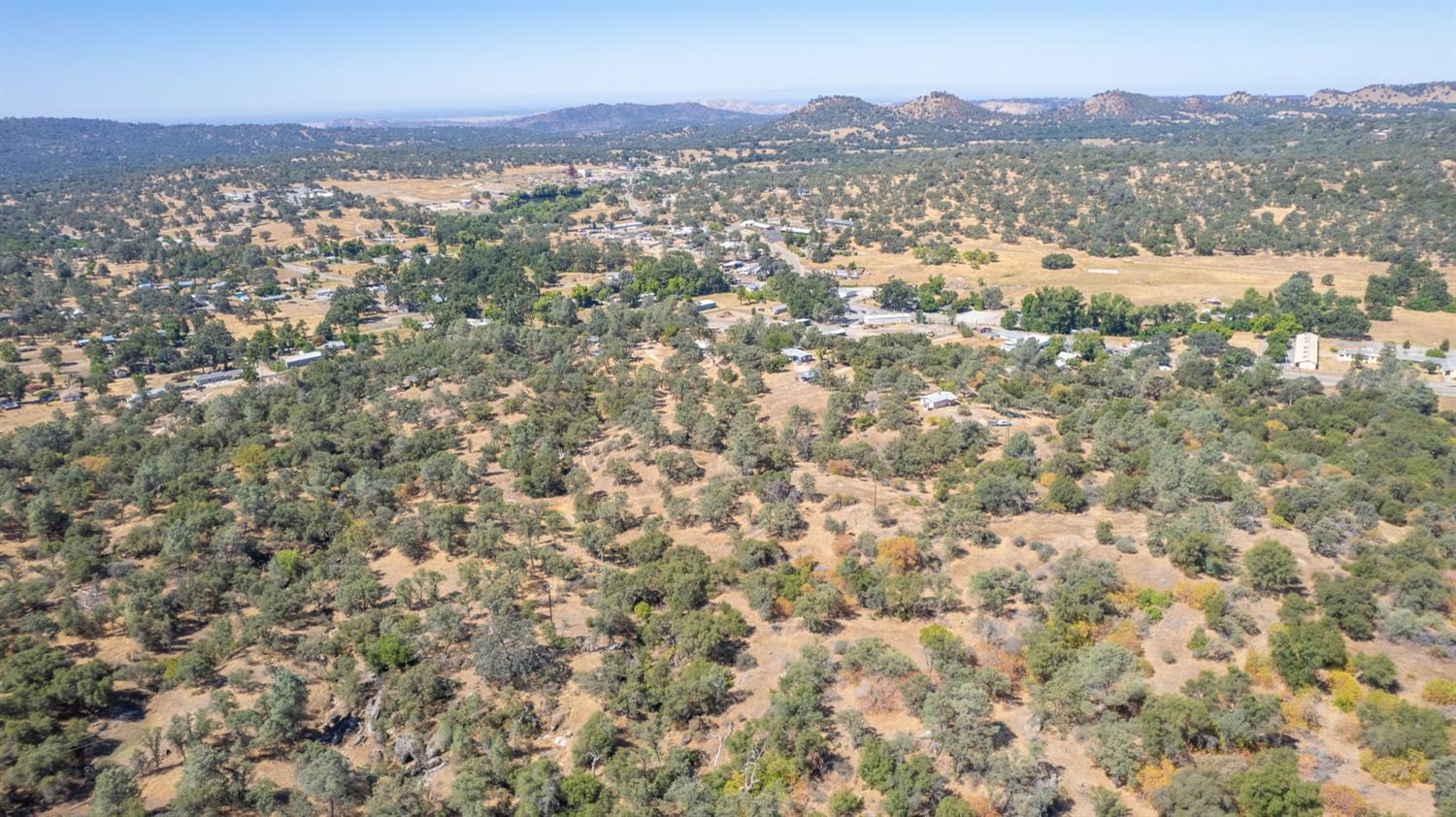 33298 Wahoo Ln, Auberry, CA 93602