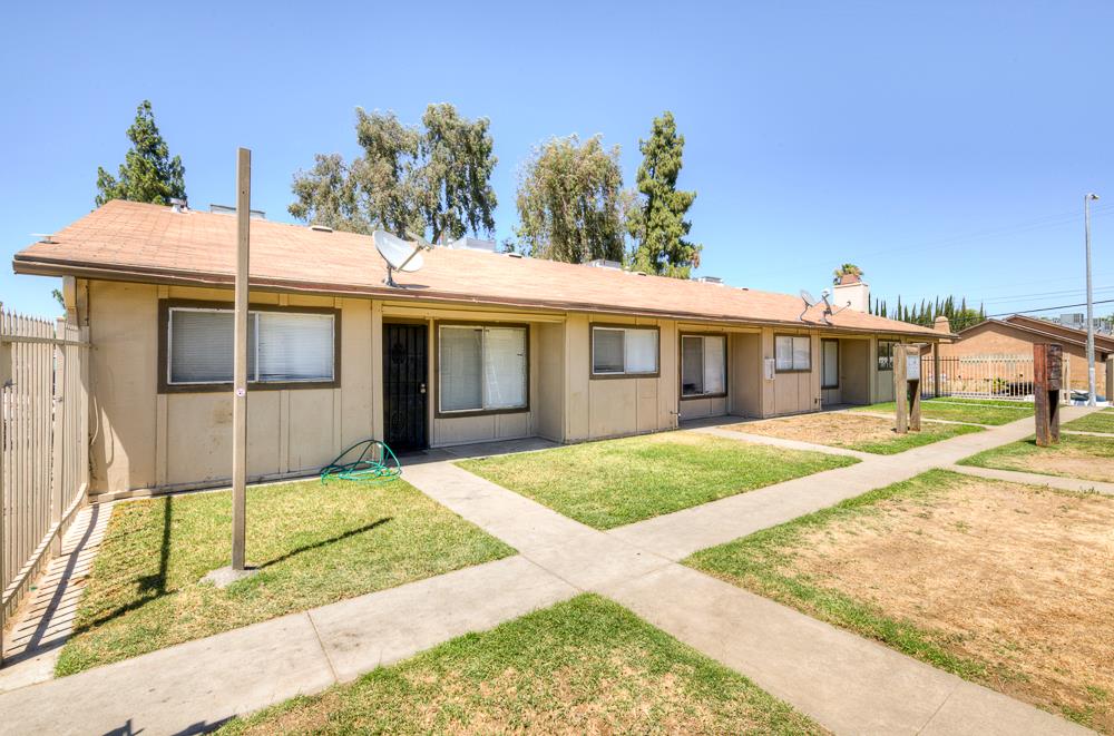 3449 N Marks Ave, Fresno, CA 93722