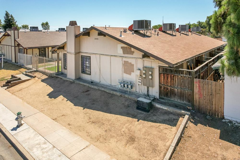 3449 N Marks Ave, Fresno, CA 93722