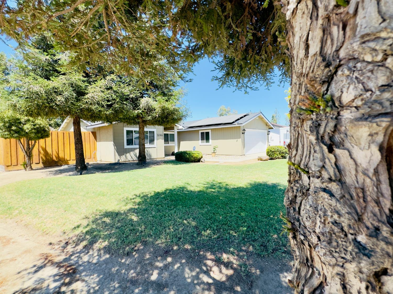 5146 W Dartmouth, Visalia, CA 93277