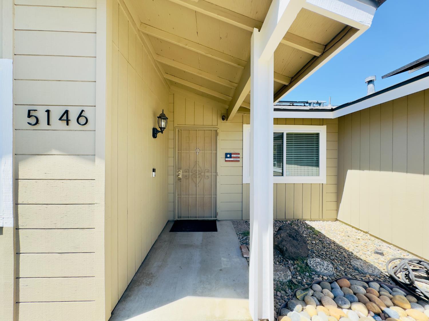 5146 W Dartmouth, Visalia, CA 93277