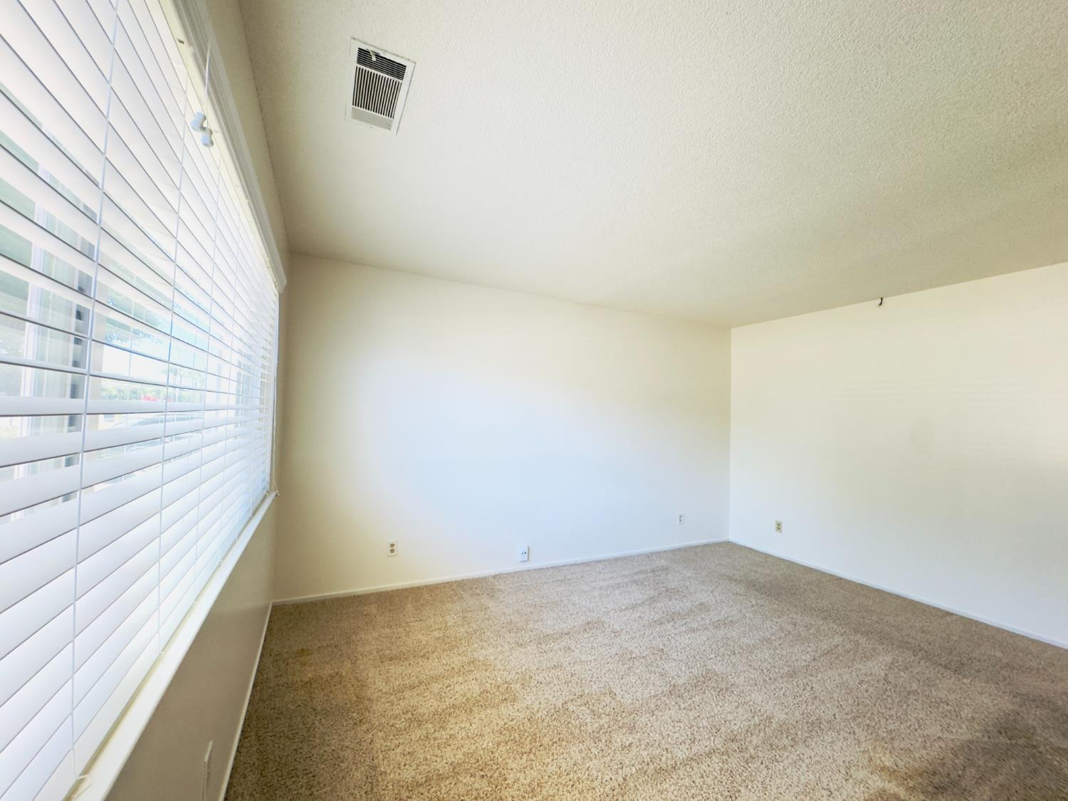 5146 W Dartmouth, Visalia, CA 93277
