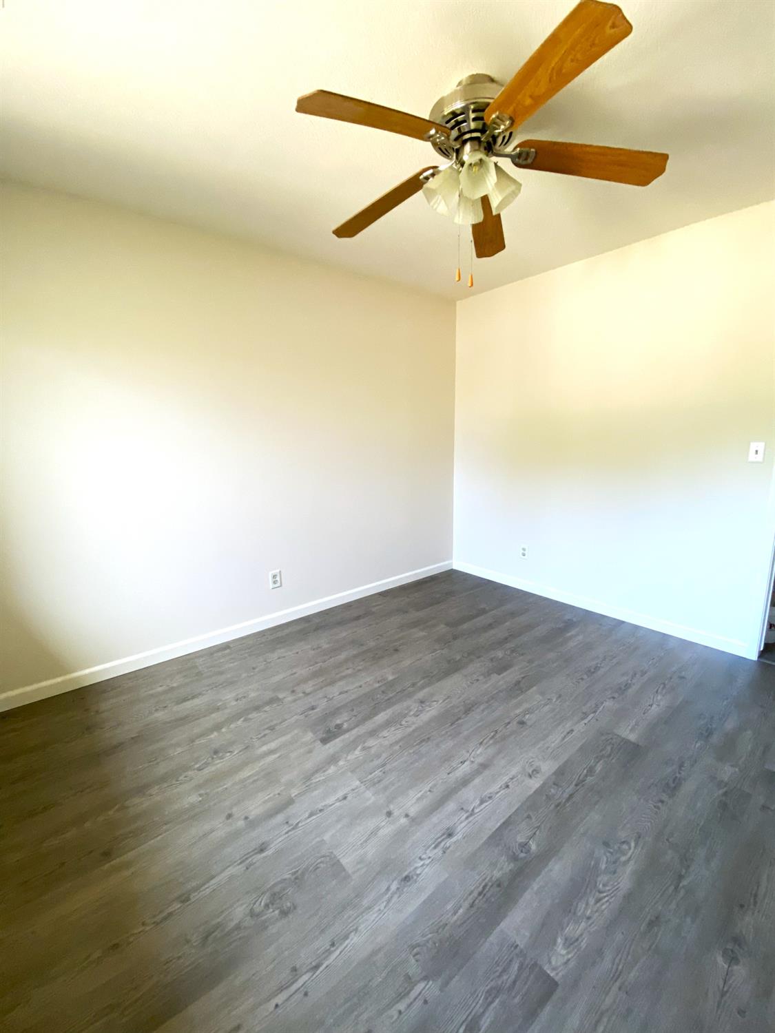 5146 W Dartmouth, Visalia, CA 93277
