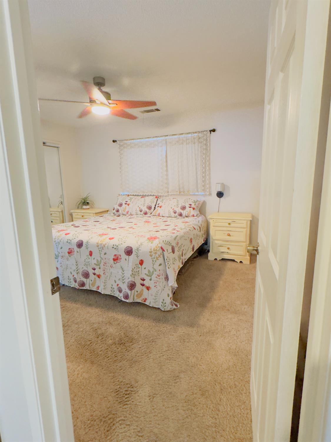 5146 W Dartmouth, Visalia, CA 93277