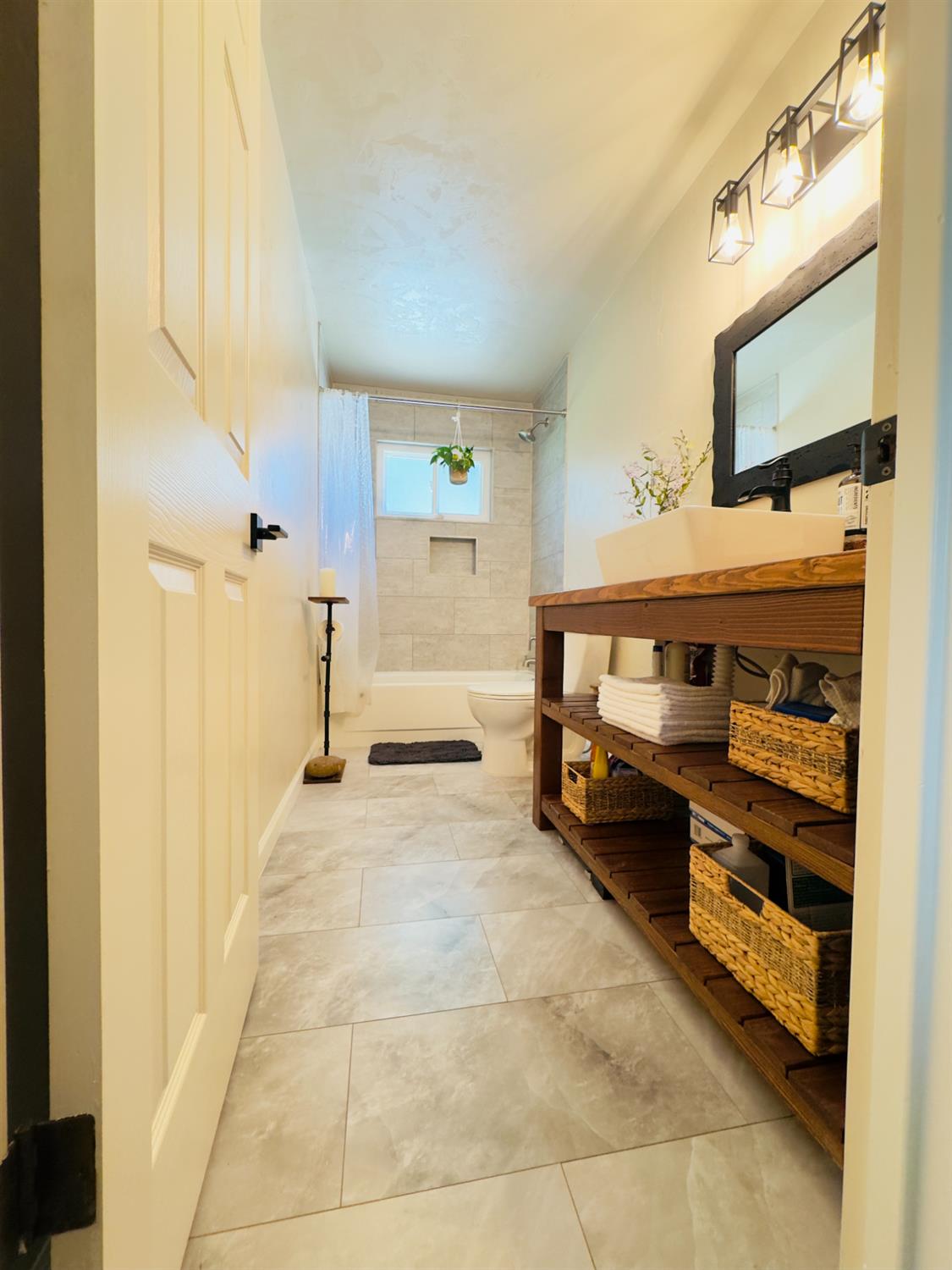 5146 W Dartmouth, Visalia, CA 93277