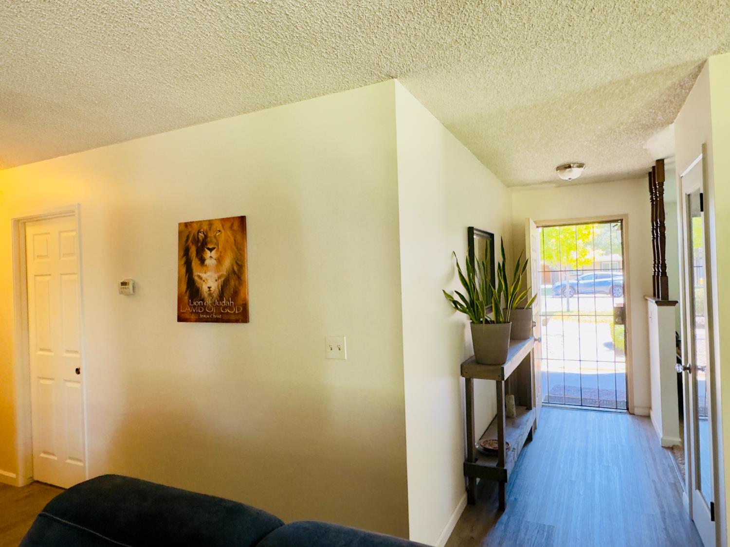 5146 W Dartmouth, Visalia, CA 93277
