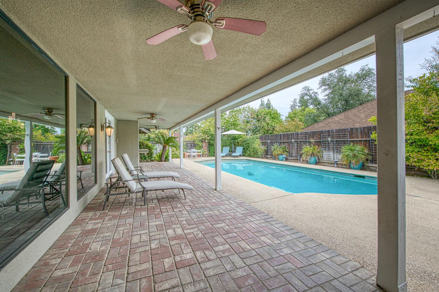 5284 N Pleasant Ave, Fresno, CA 93711