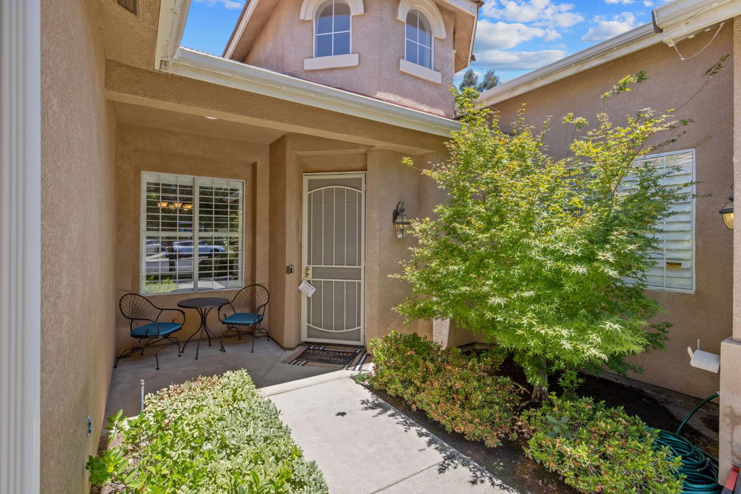 2715 Bellaire Ave, Clovis, CA 93611