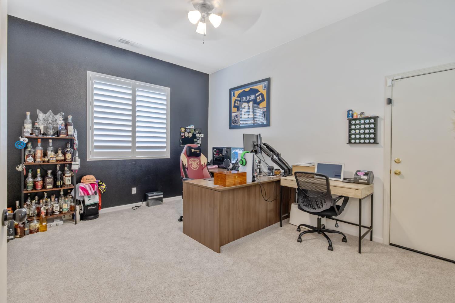 2715 Bellaire Ave, Clovis, CA 93611
