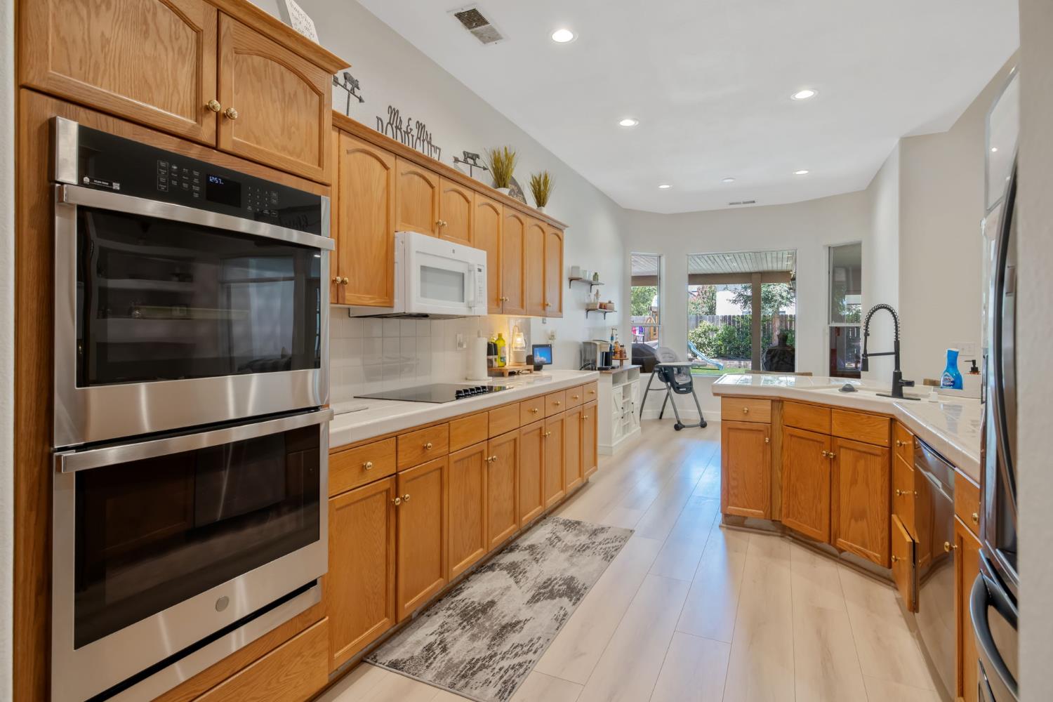 2715 Bellaire Ave, Clovis, CA 93611
