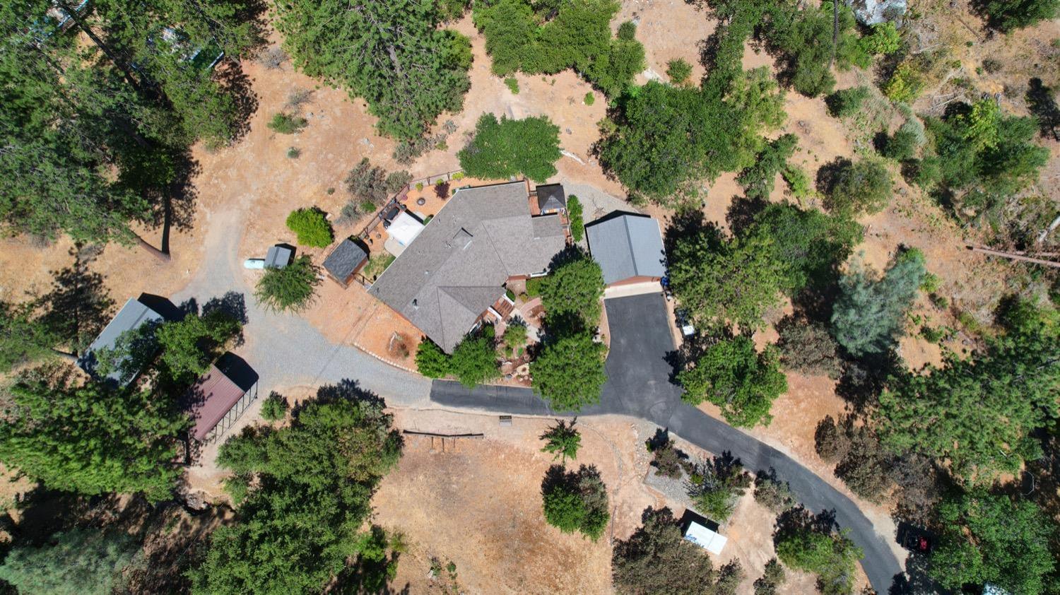 56261 Manzanita Lake Dr, North Fork, CA 93643