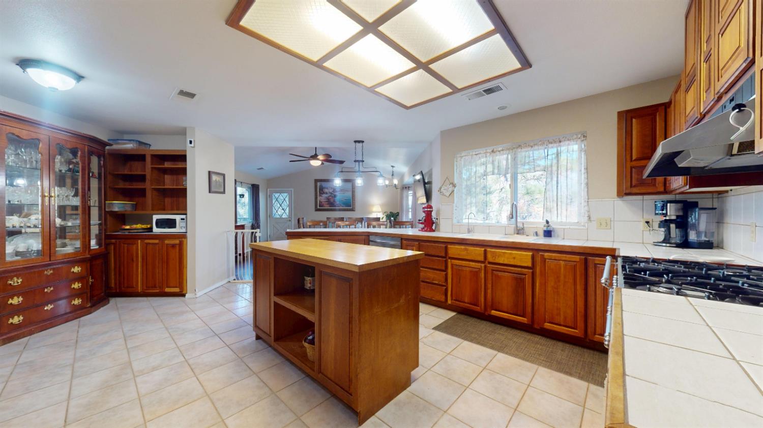 56261 Manzanita Lake Dr, North Fork, CA 93643