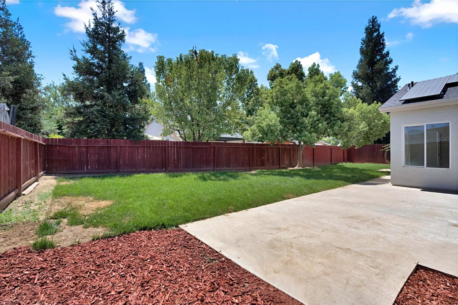 1742 Acacia Ave, Sanger, CA 93657