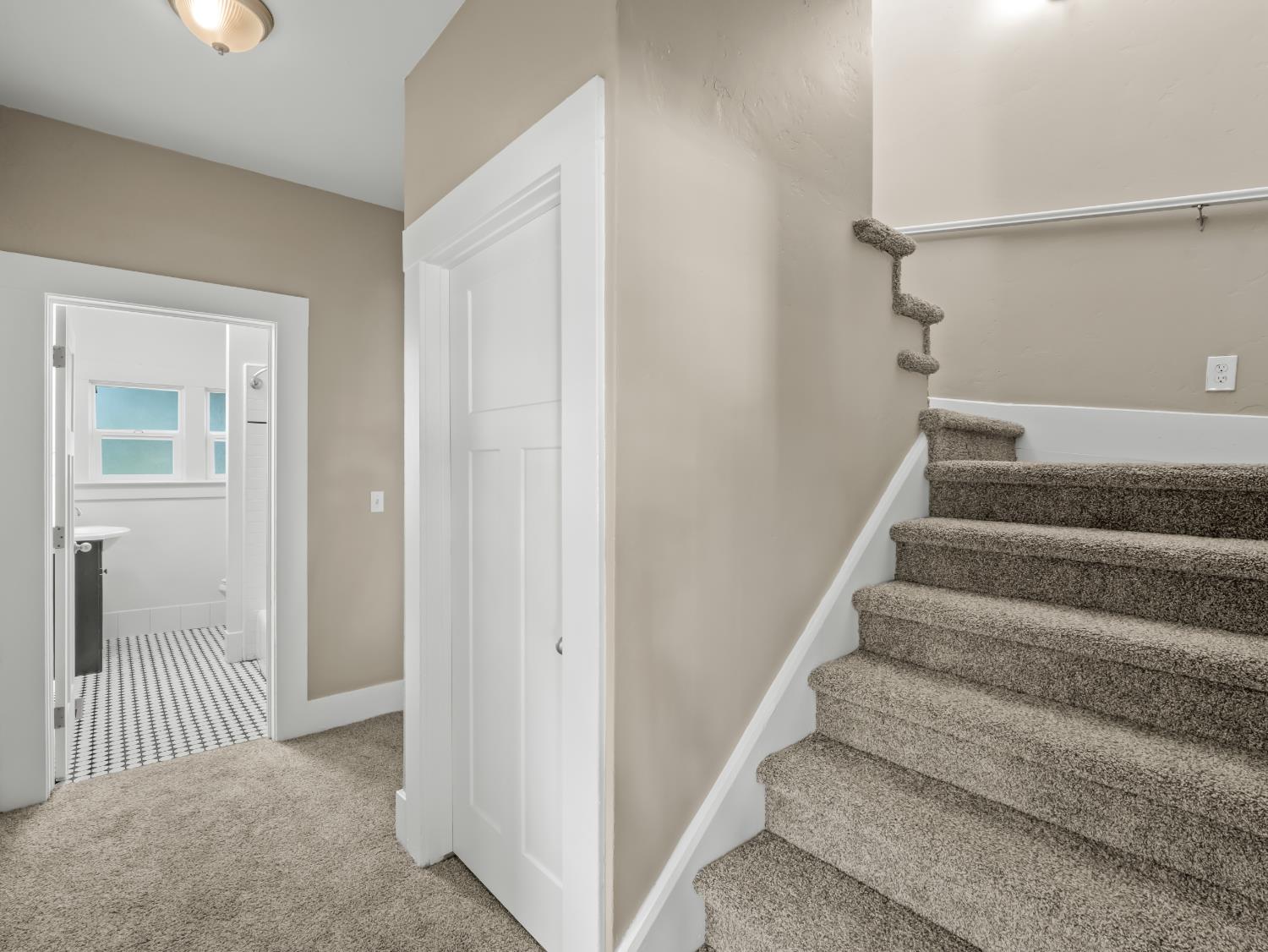 801 N Safford Ave, Fresno, CA 93728
