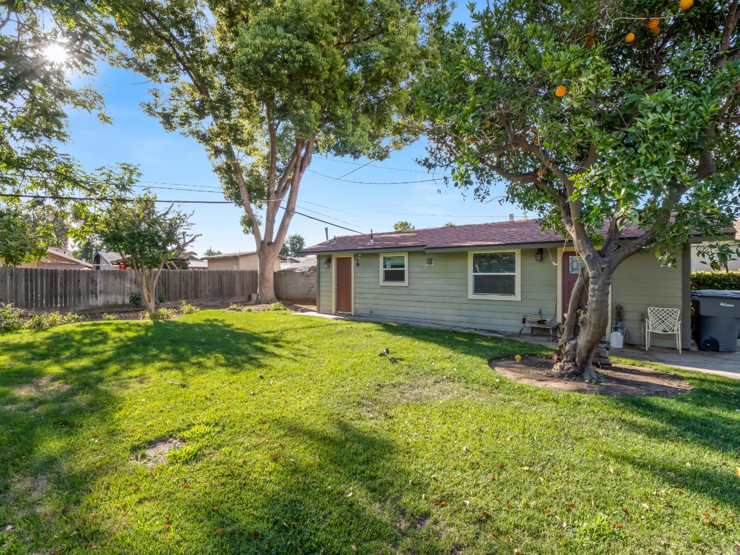 801 N Safford Ave, Fresno, CA 93728