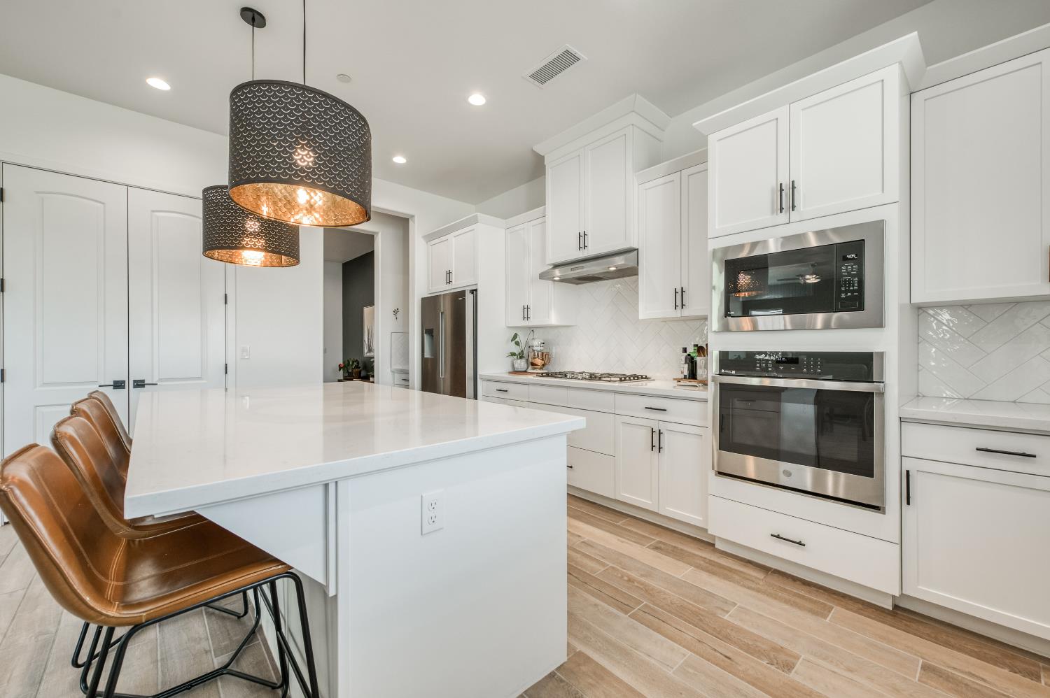 948 Beaver Pond, Madera, CA 93636