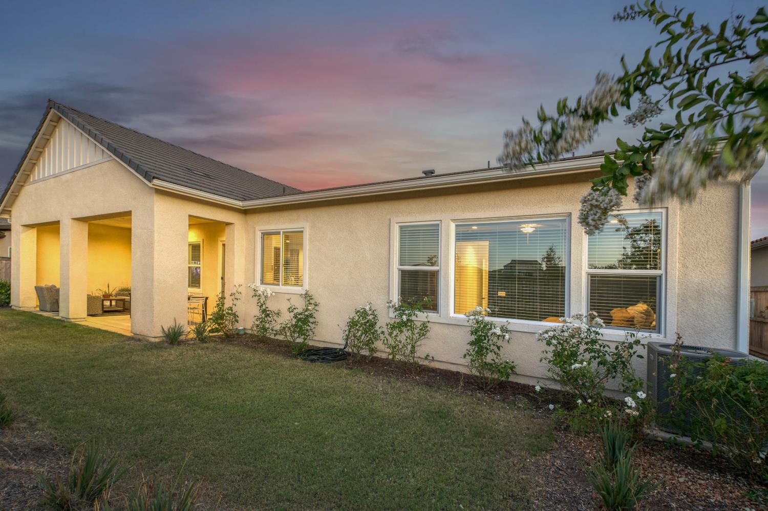 948 Beaver Pond, Madera, CA 93636