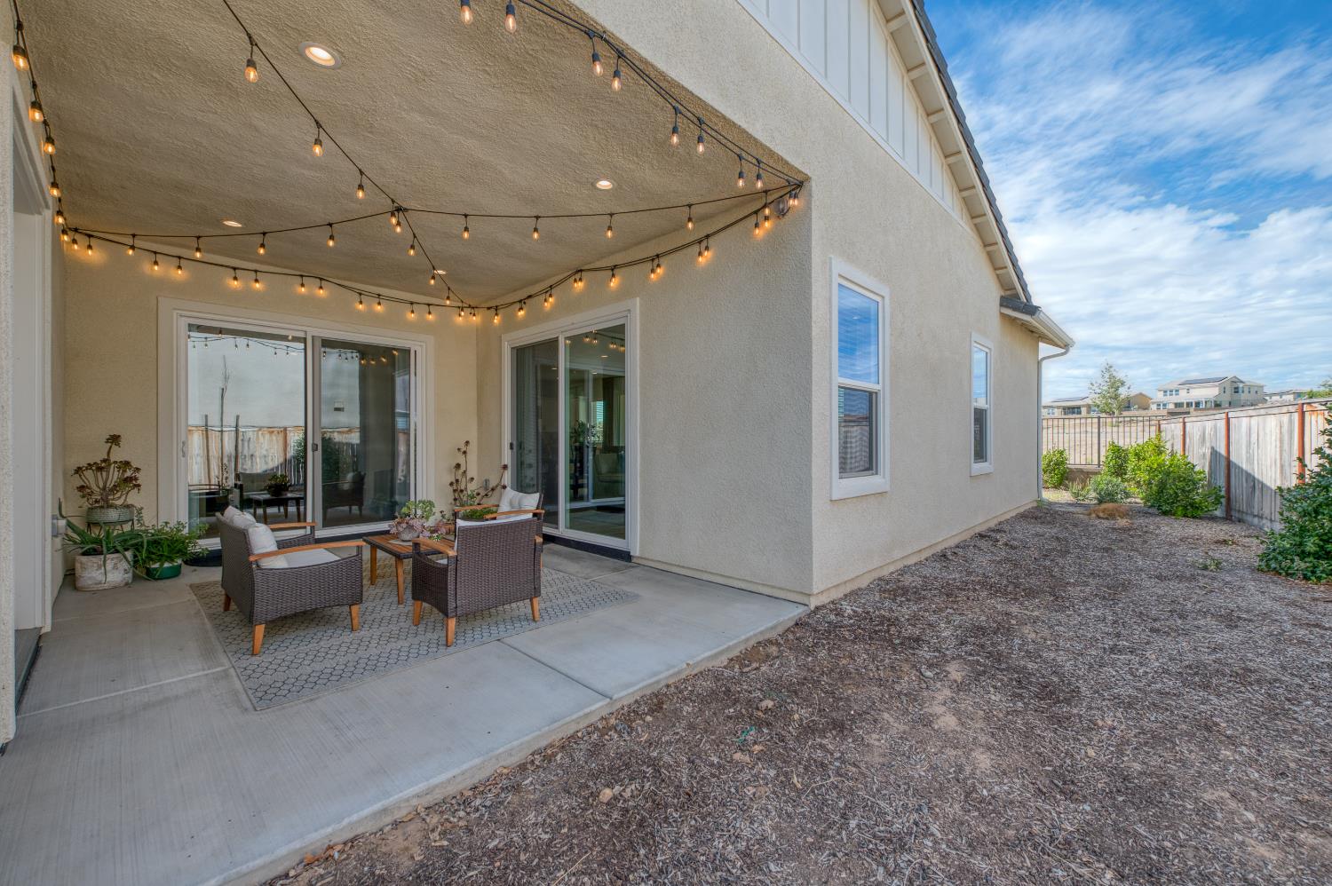 948 Beaver Pond, Madera, CA 93636