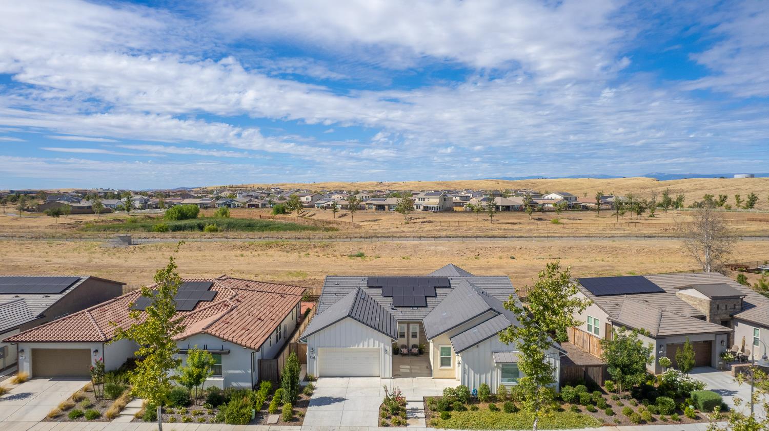 948 Beaver Pond, Madera, CA 93636
