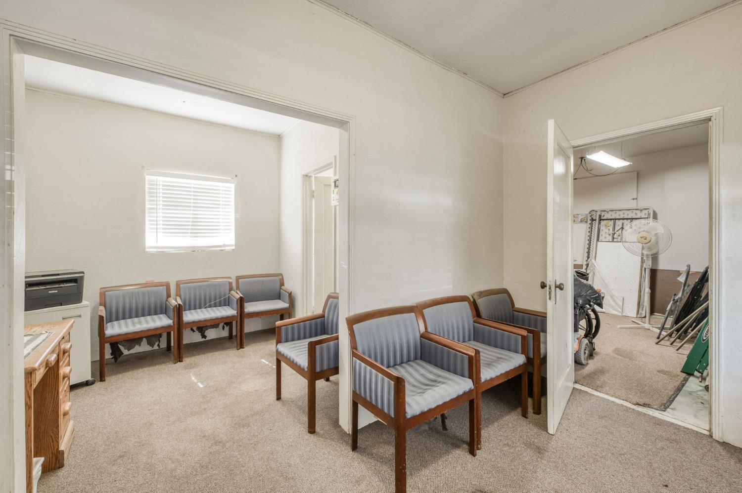 465 4Th St, Orange Cove, CA 93646