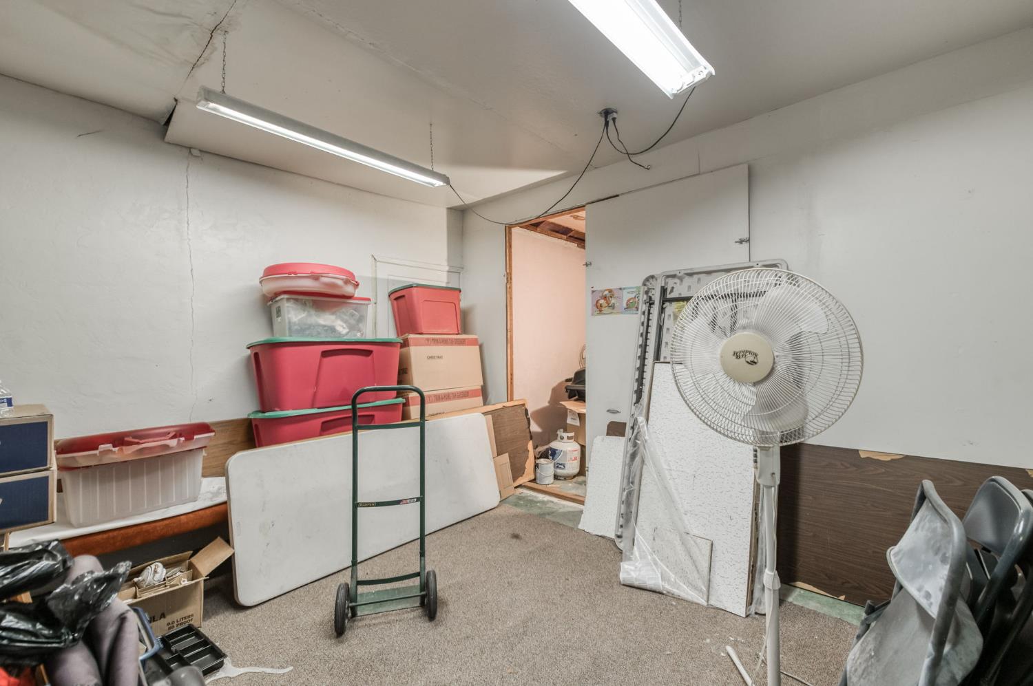 465 4Th St, Orange Cove, CA 93646