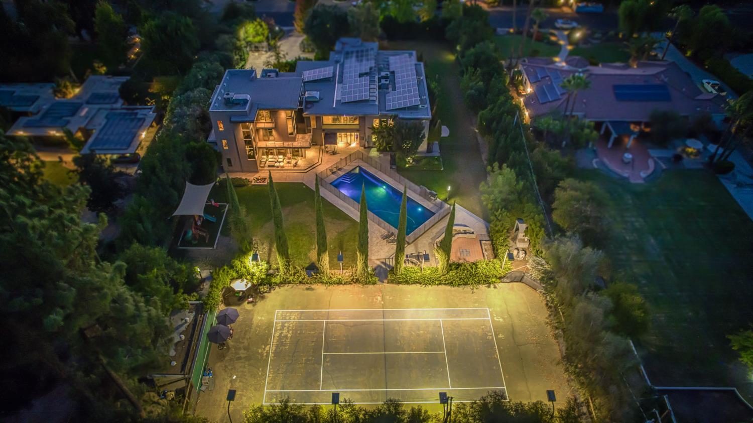 6490 N Sequoia Dr, Fresno, CA 93711