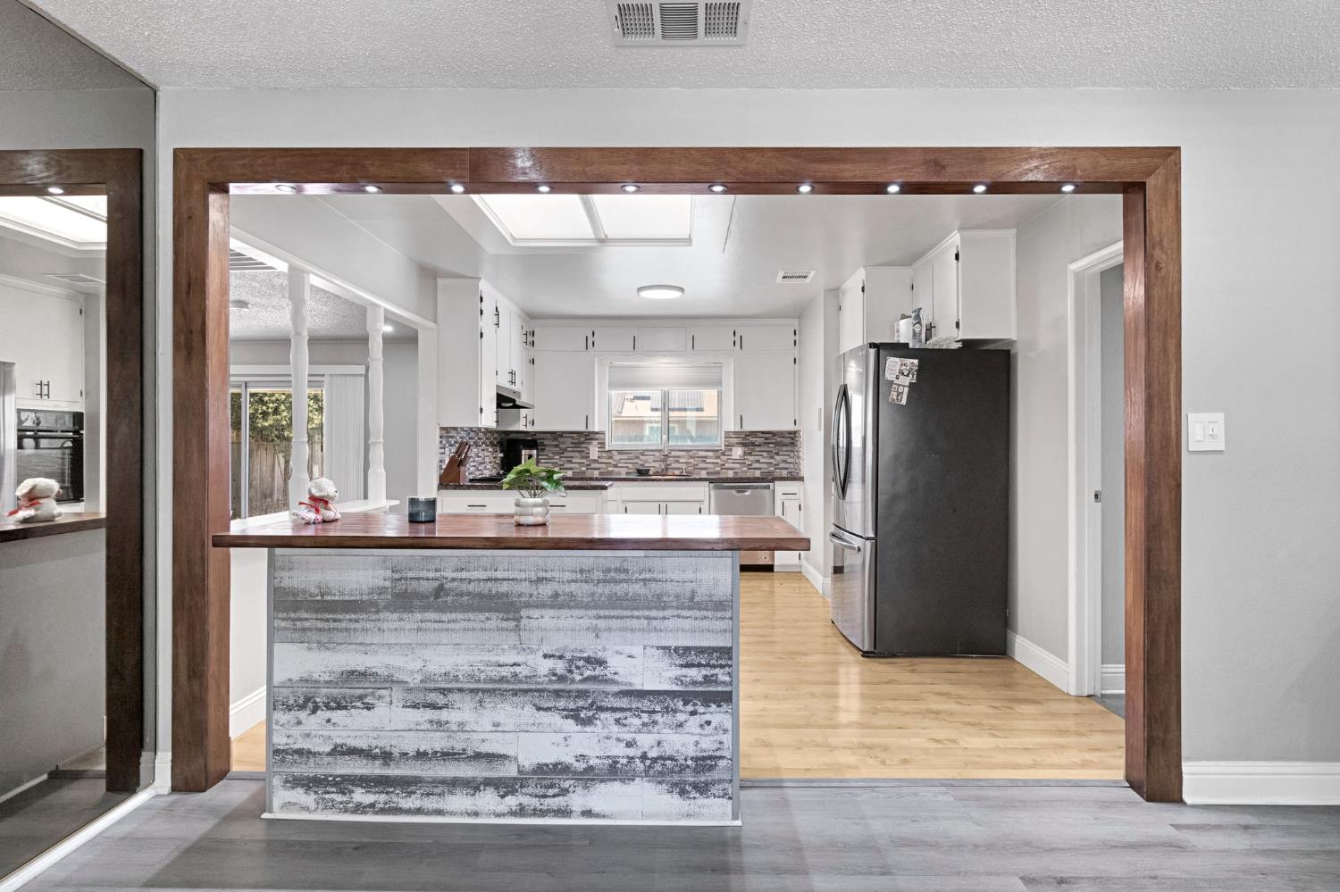 5761 N Callisch, Fresno, CA 93710