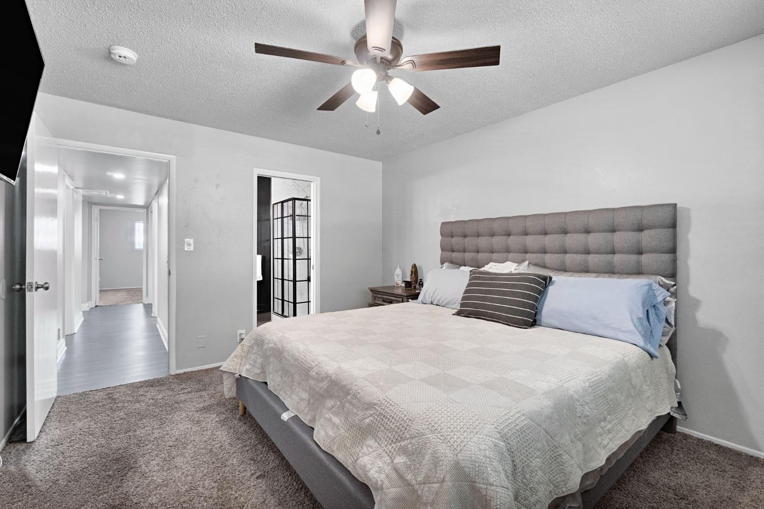 5761 N Callisch, Fresno, CA 93710