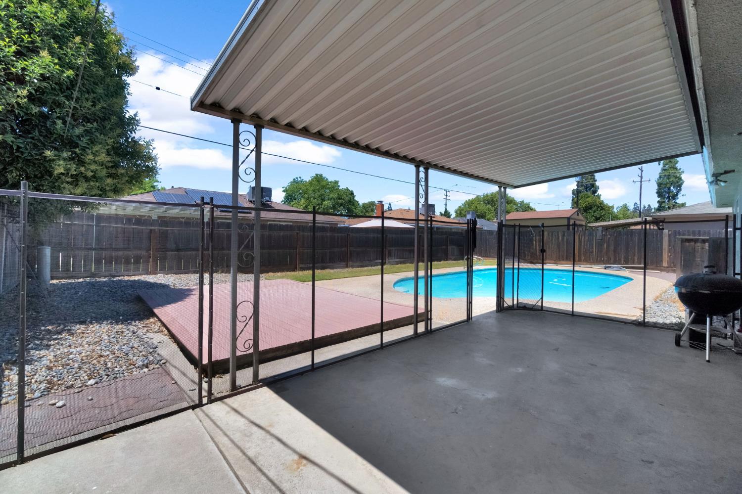 5761 N Callisch, Fresno, CA 93710