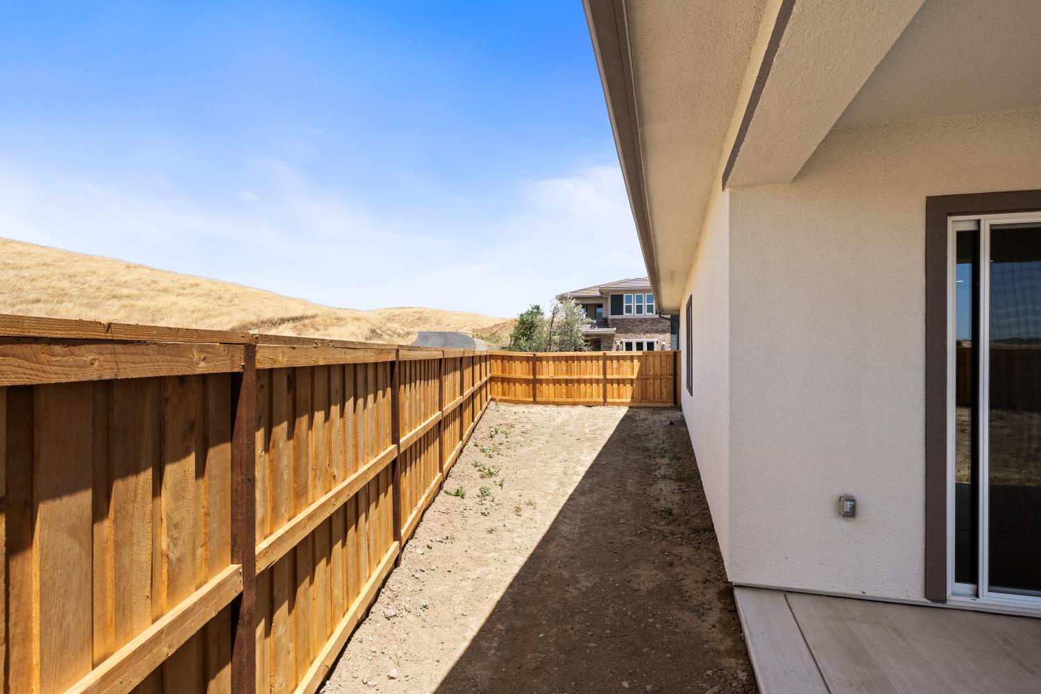 8388 Iron Creek Dr, Friant, CA 93626