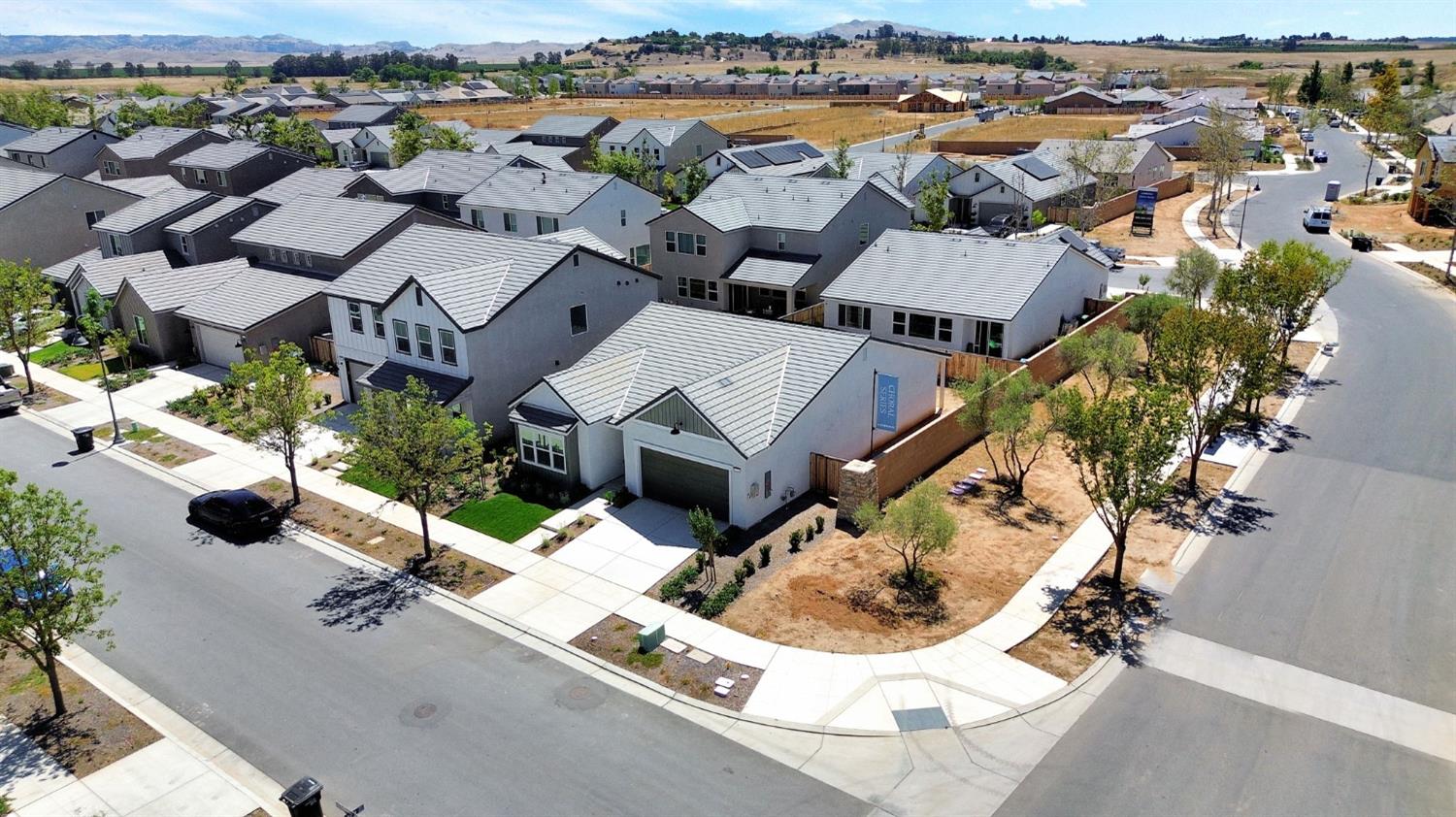 3921 Buttercup Rd, Madera, CA 93636