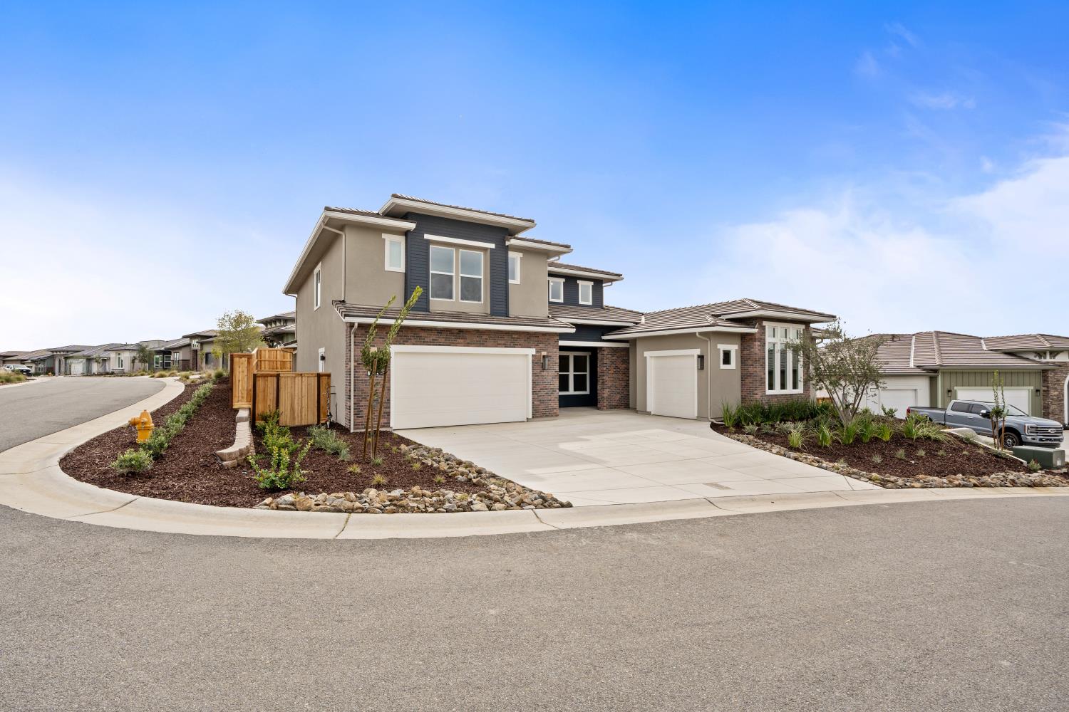 4522 Iron Creek Ct, Friant, CA 93626
