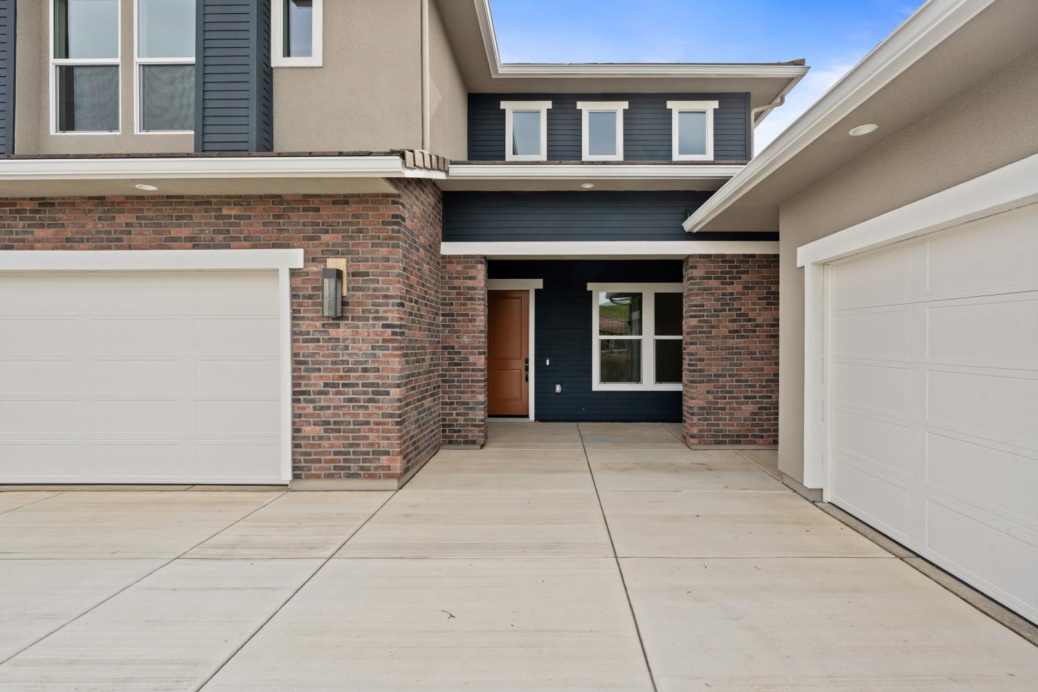 4522 Iron Creek Ct, Friant, CA 93626