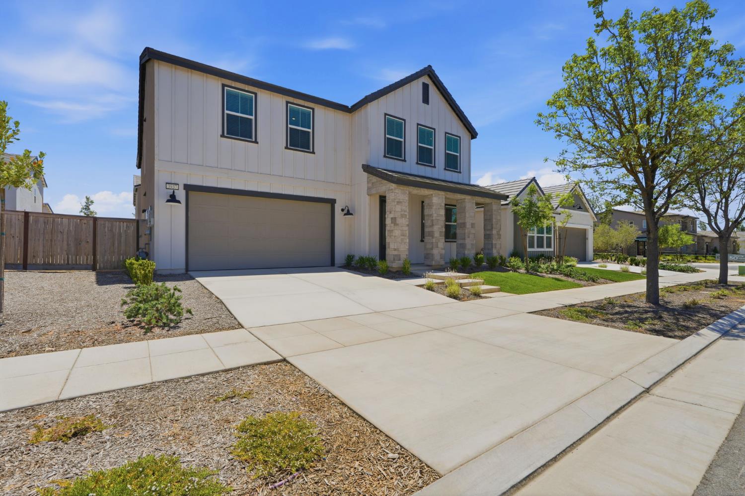 3937 Buttercup Rd, Madera, CA 93636