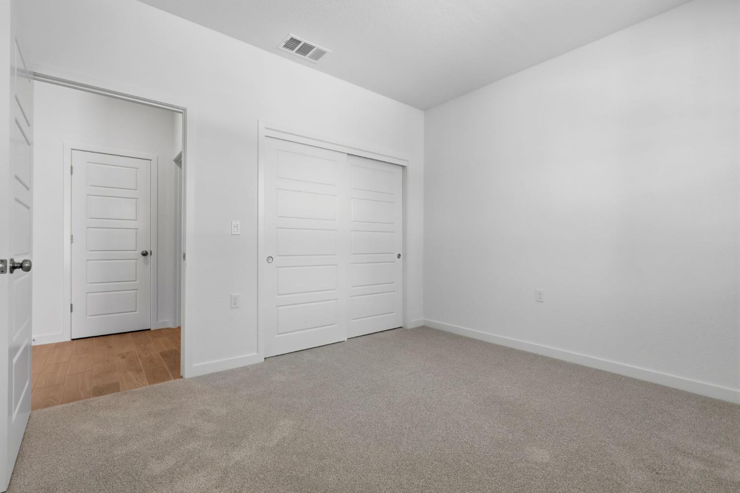 3937 Buttercup Rd, Madera, CA 93636