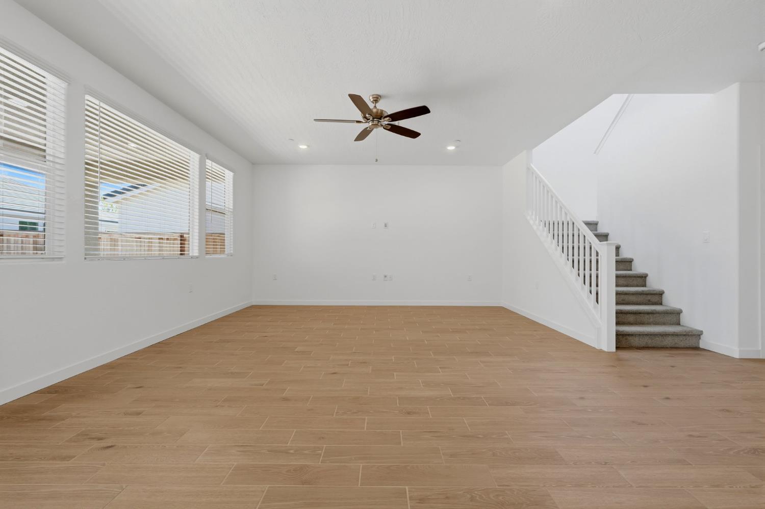 3937 Buttercup Rd, Madera, CA 93636