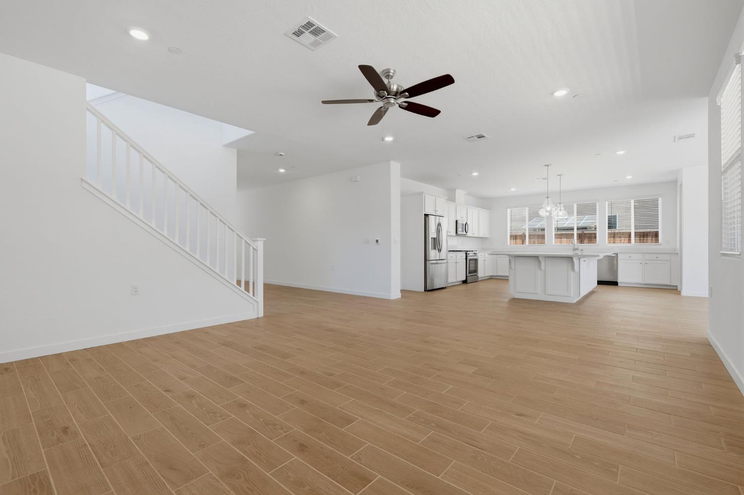 3937 Buttercup Rd, Madera, CA 93636
