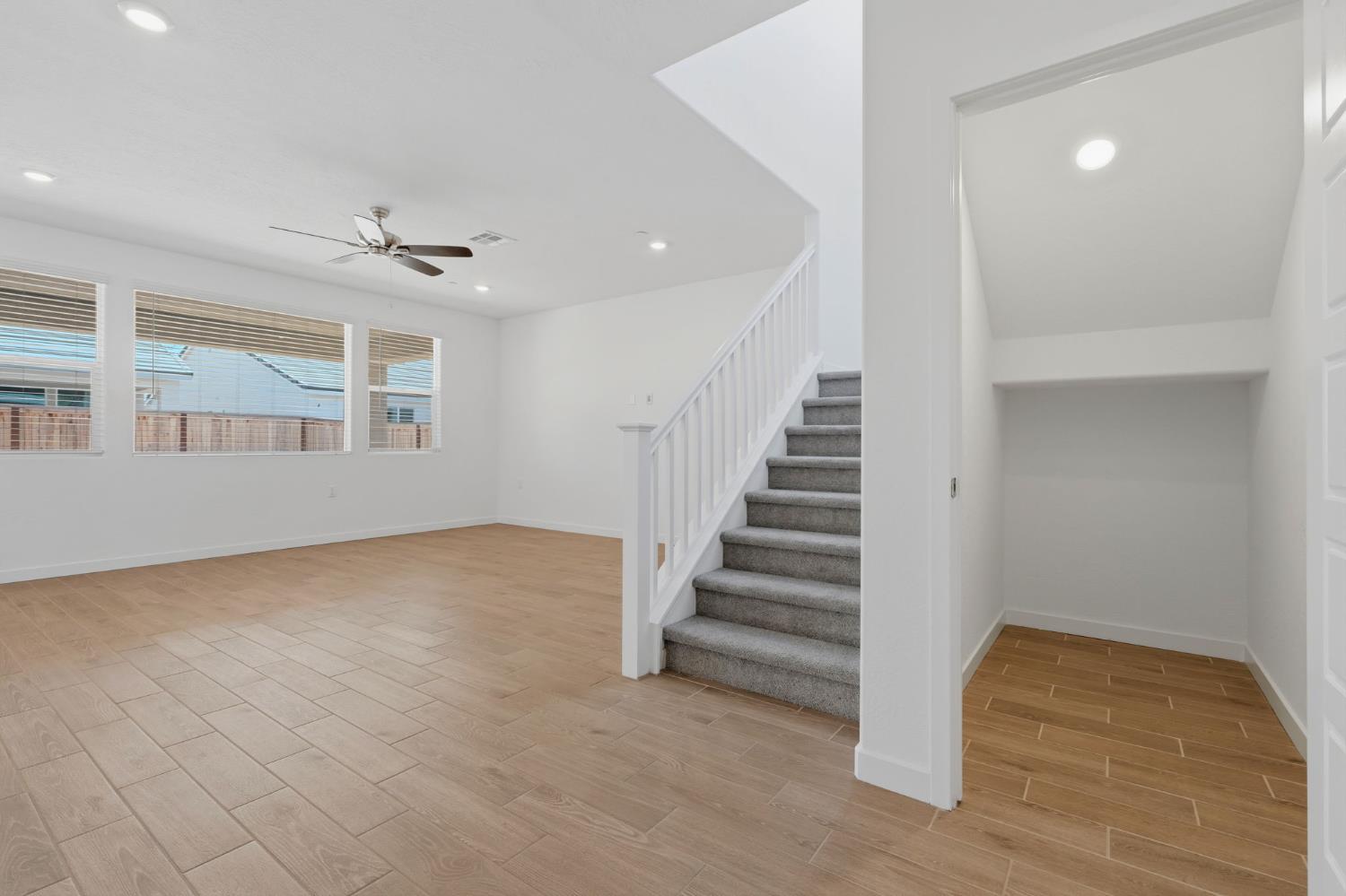 3937 Buttercup Rd, Madera, CA 93636