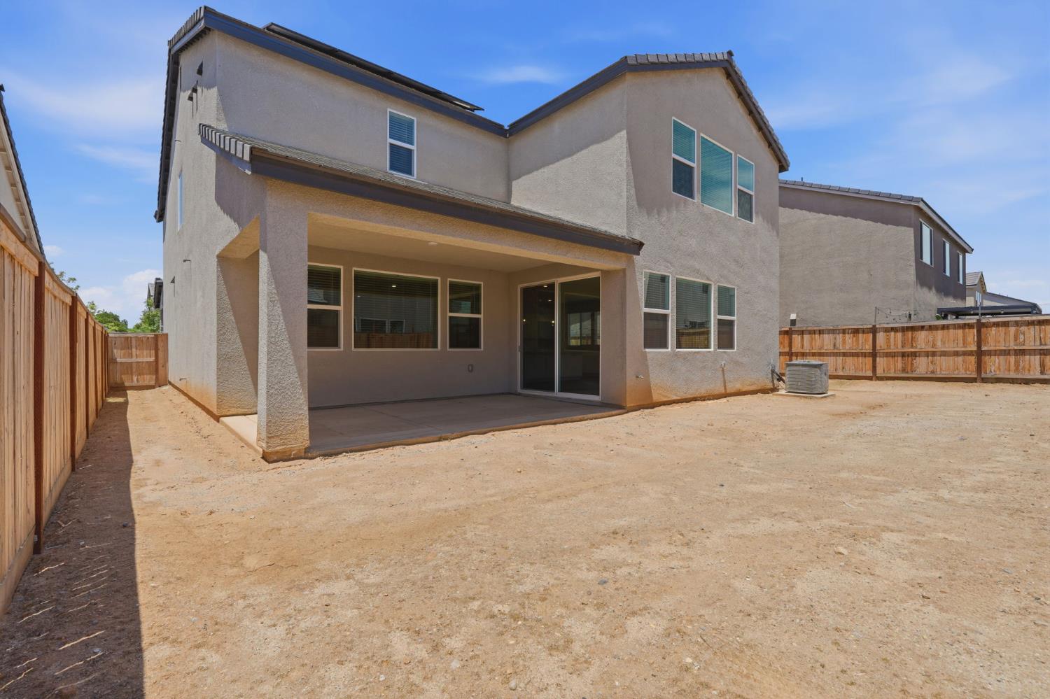 3937 Buttercup Rd, Madera, CA 93636