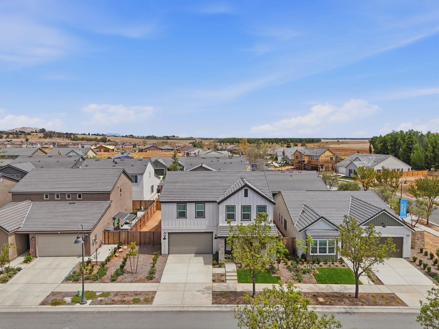 3937 Buttercup Rd, Madera, CA 93636