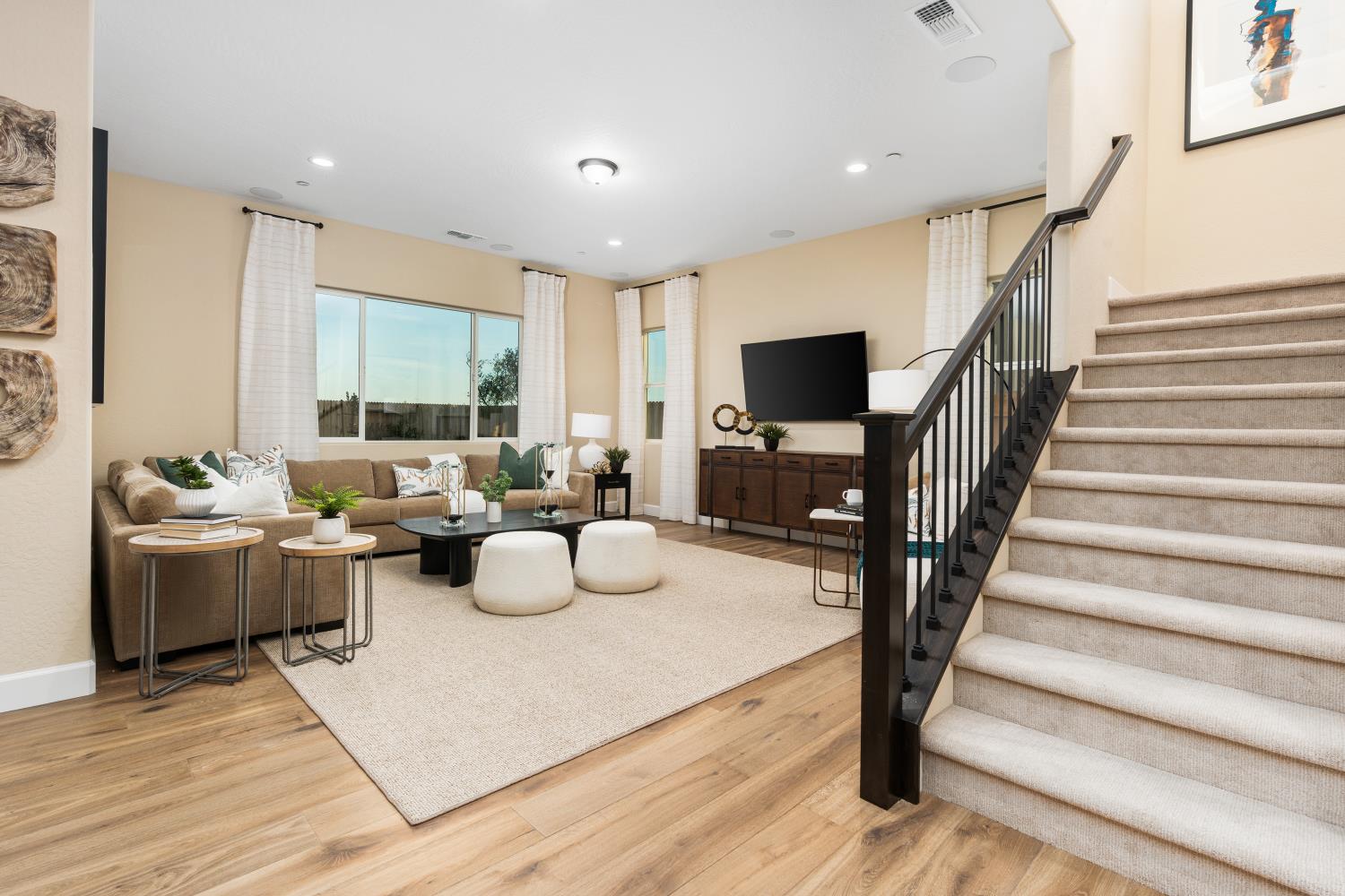 348 N Vista Ave, Fowler, CA 93625