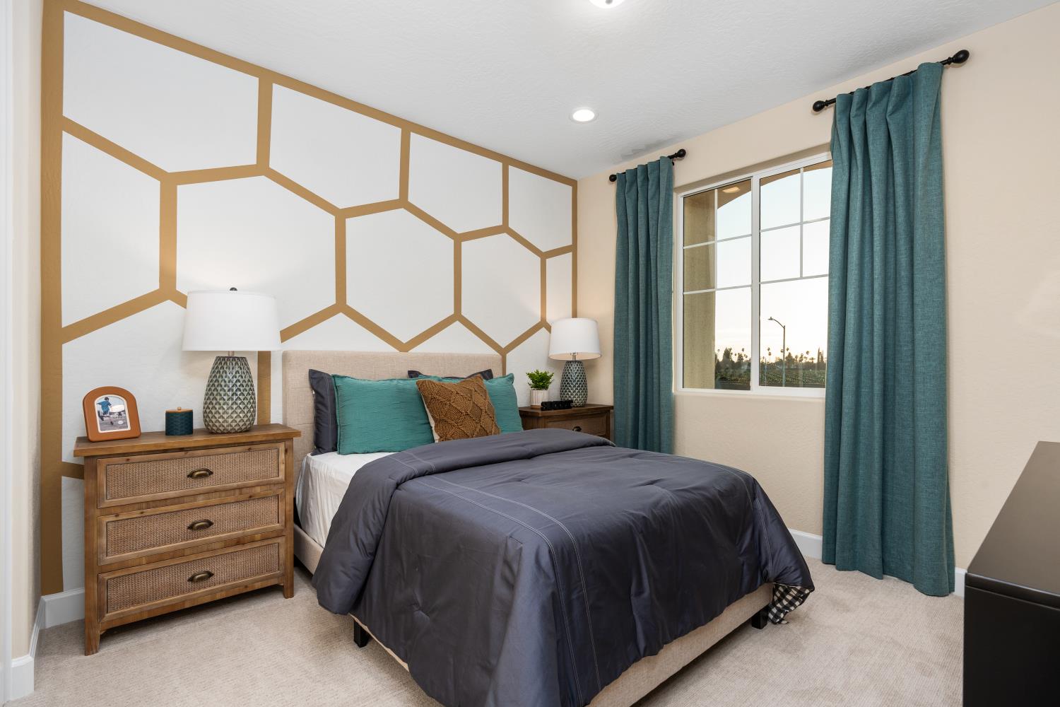 348 N Vista Ave, Fowler, CA 93625