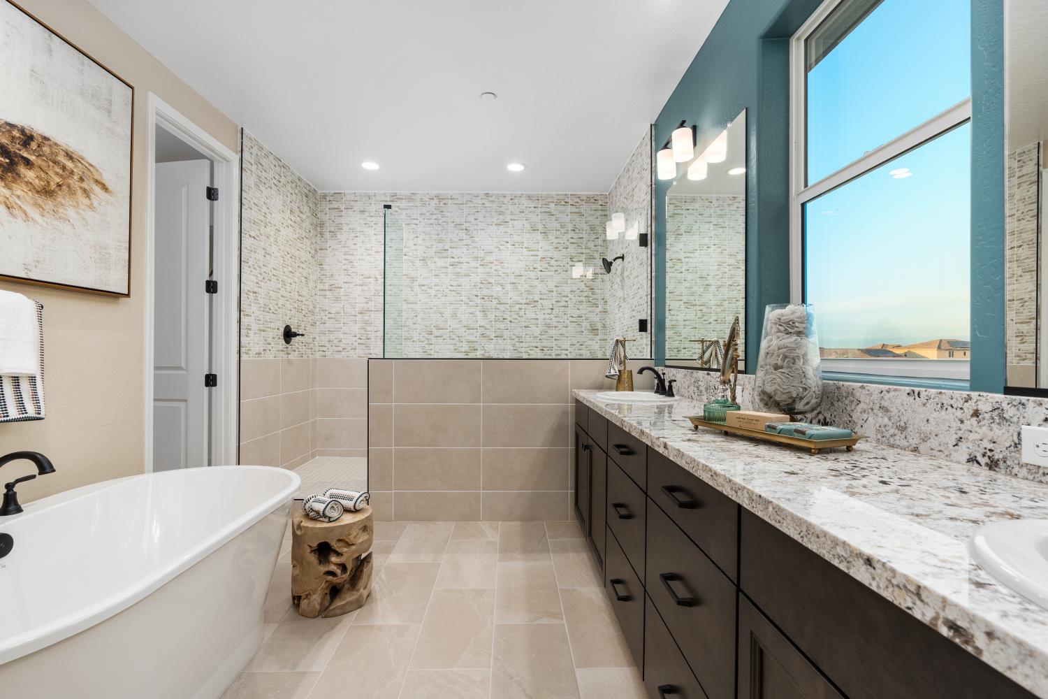 348 N Vista Ave, Fowler, CA 93625