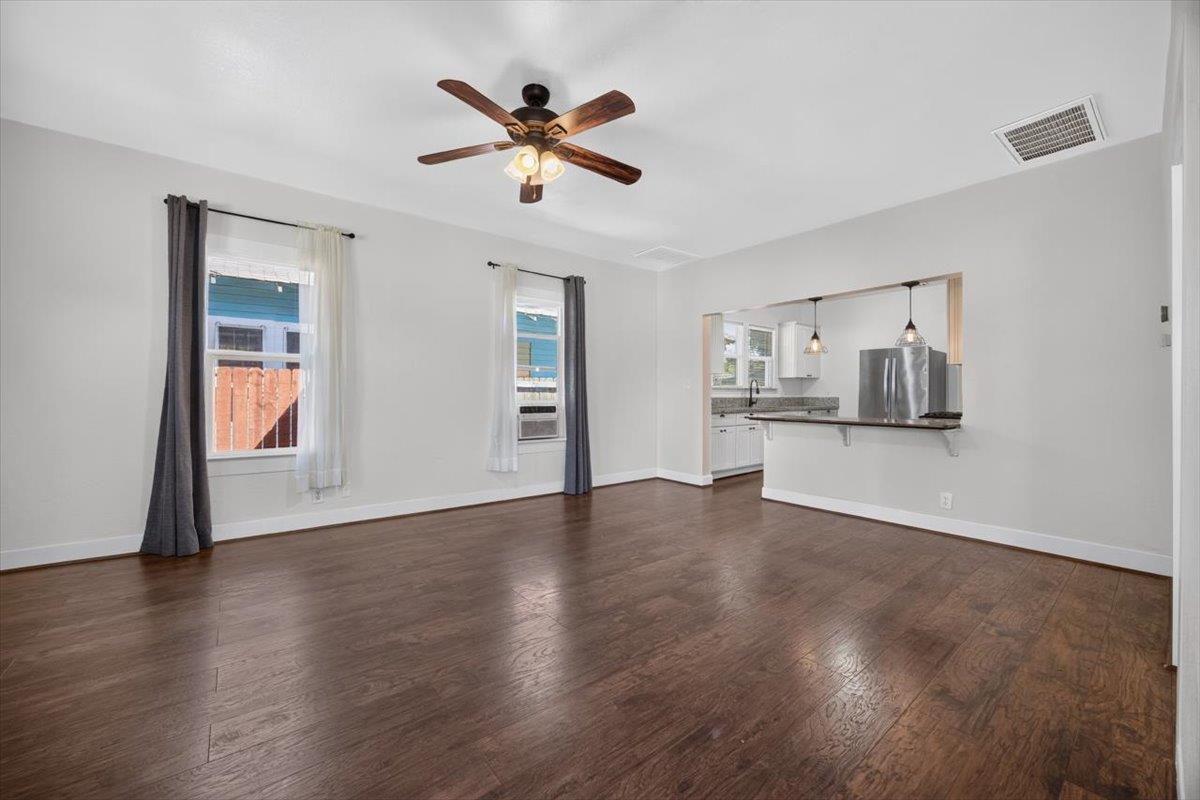 1407 E St, Reedley, CA 93654