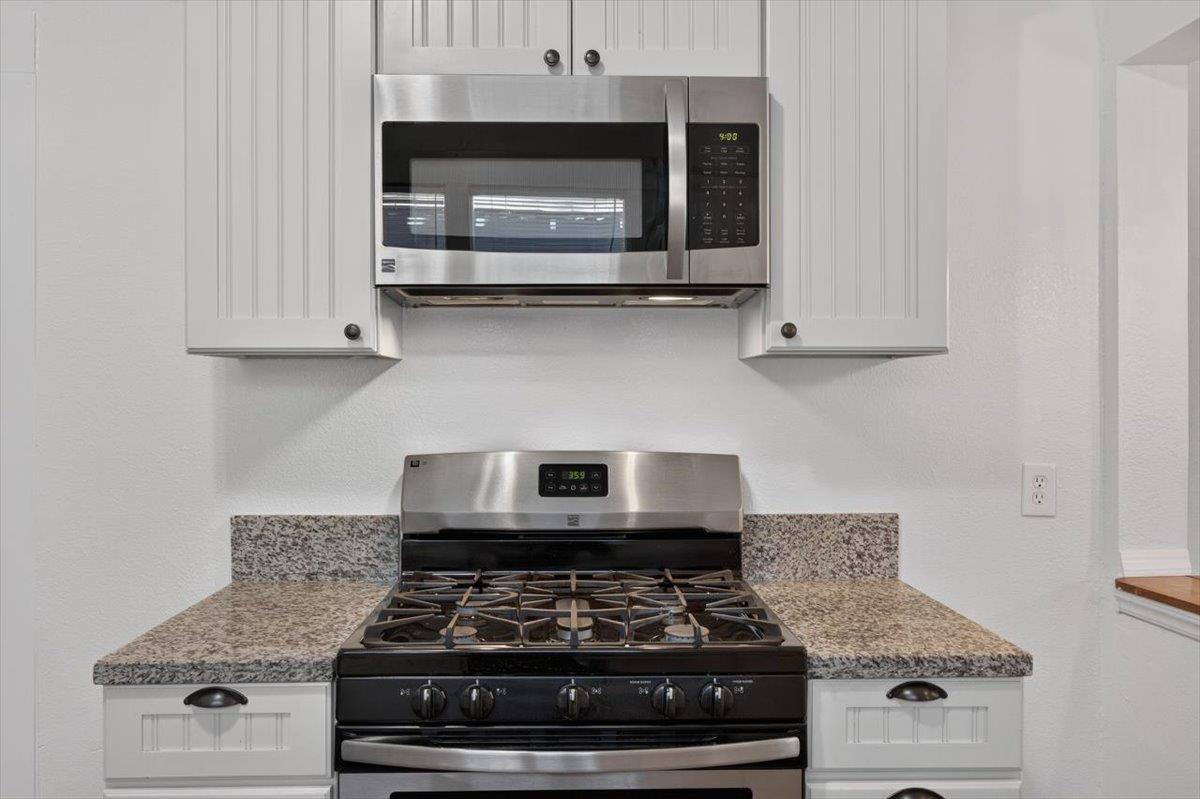1407 E St, Reedley, CA 93654