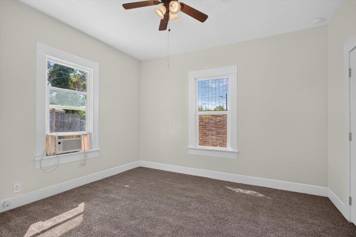 1407 E St, Reedley, CA 93654